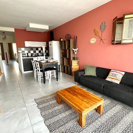 2 Bedrooms - Sea View Apartment นีซ ภายนอก รูปภาพ
