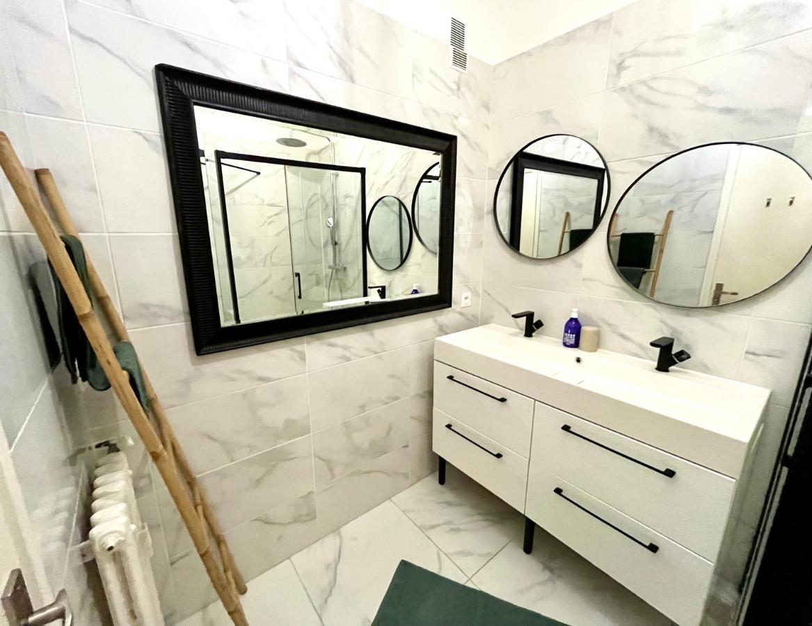 2 Bedrooms - Sea View Apartment นีซ ภายนอก รูปภาพ