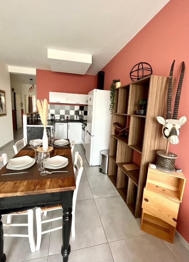 2 Bedrooms - Sea View Apartment นีซ ภายนอก รูปภาพ